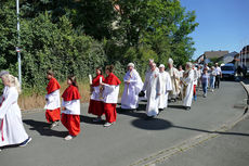 Festgottesdienst zum 1.000 Todestag des Heiligen Heimerads auf dem Hasunger Berg (Foto: Karl-Franz Thiede) Festgottesdienst zum 1.000 Todestag des Heiligen Heimerads auf dem Hasunger Berg (Foto: Karl-Franz Thiede)